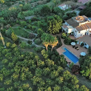 https://la-finca-blanca.es-andalucia.com