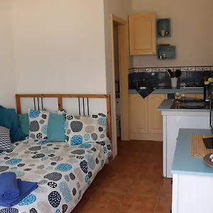 https://casita-del-rio-2.in-canary-islands.com