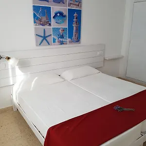 https://viviendas-es-carritx.balearic-islands.net